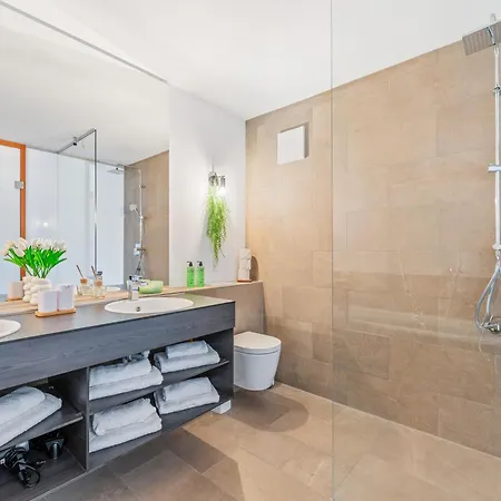 Deluxe Penthouse 23i - Seesicht - Billiard - Tischkicker - Bbq - Air Hockey - Panorama Exklusive * Ohningen