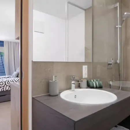 Deluxe Penthouse 23i - Seesicht - Billiard - Tischkicker - Bbq - Air Hockey - Panorama Exklusive * Ohningen